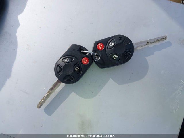 1FMCU0GD6HUA40786 Ford ESCAPE SE