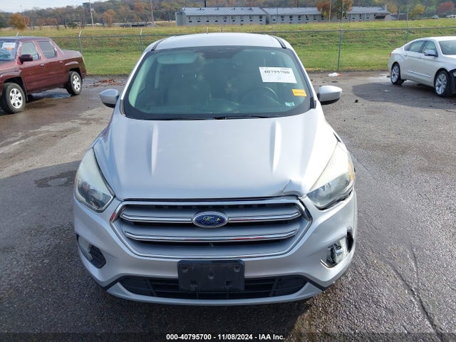 1FMCU0GD6HUA40786 Ford ESCAPE SE