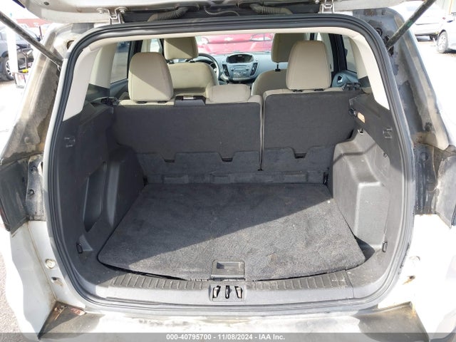 1FMCU0GD6HUA40786 Ford ESCAPE SE