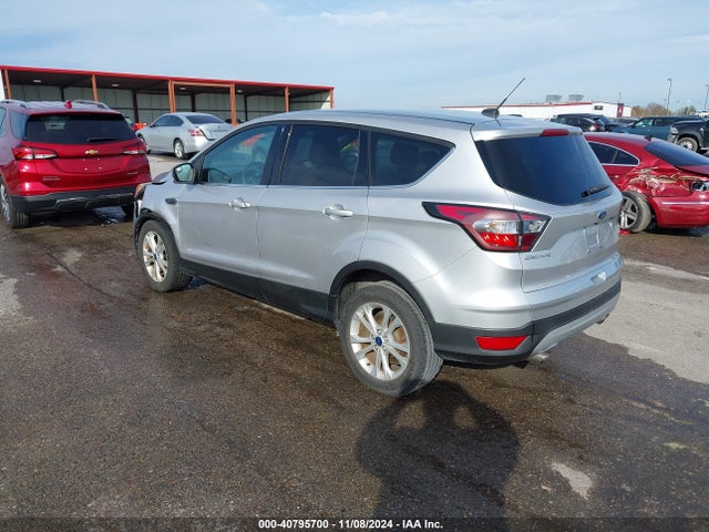 1FMCU0GD6HUA40786 Ford ESCAPE SE