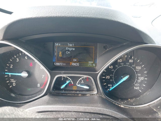 1FMCU0GD6HUA40786 Ford ESCAPE SE