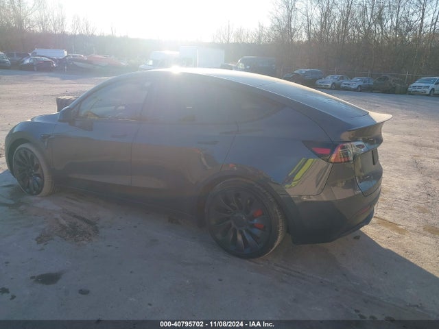 2023 TESLA MODEL Y 7SAYGDEF0PF830009 Photo 2