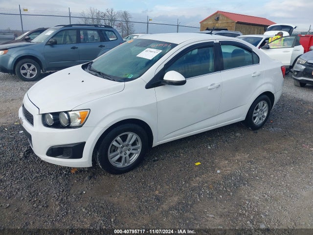 Chevrolet Sonic Lt Auto 2014 1G1JC5SH9E4193589 Image 2