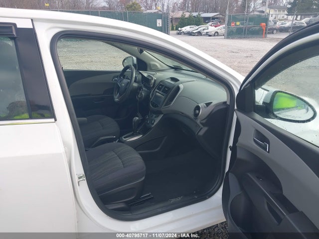 Chevrolet Sonic Lt Auto 2014 1G1JC5SH9E4193589 Image 5