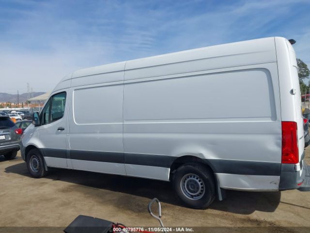 WD4PF1CD7KT014437 Mercedes-Benz Sprinter 2500 High Roof V6