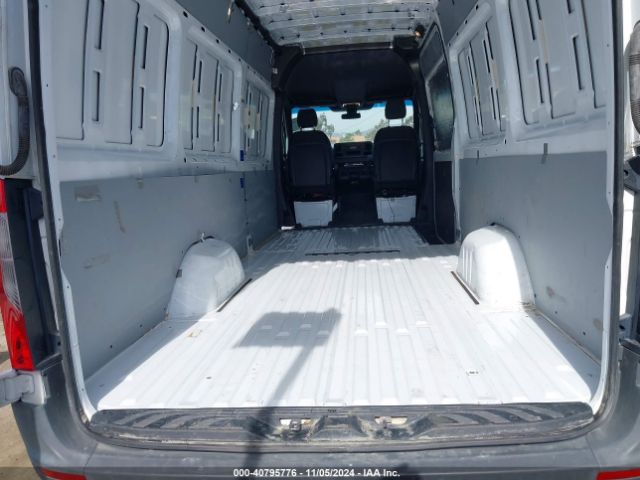 WD4PF1CD7KT014437 Mercedes-Benz Sprinter 2500 High Roof V6