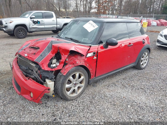 2008 MINI COOPER S WMWMF73538TT93547 Photo 1