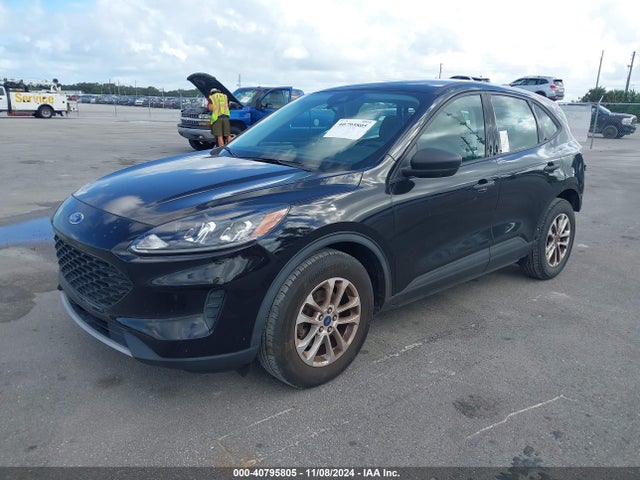 Ford ESCAPE S 2022 1FMCU0F66NUA82308 Image 2