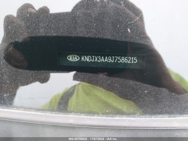 KNDJX3AA9J7586215 KIA Soul !