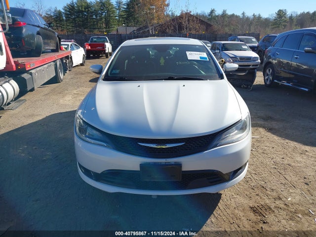 1C3CCCDG3FN690940 Chrysler 200 S