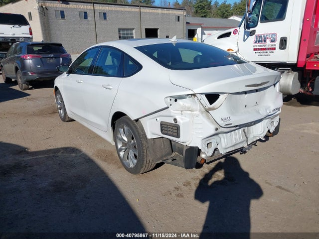 Chrysler 200 S 2015 1C3CCCDG3FN690940 Image 3