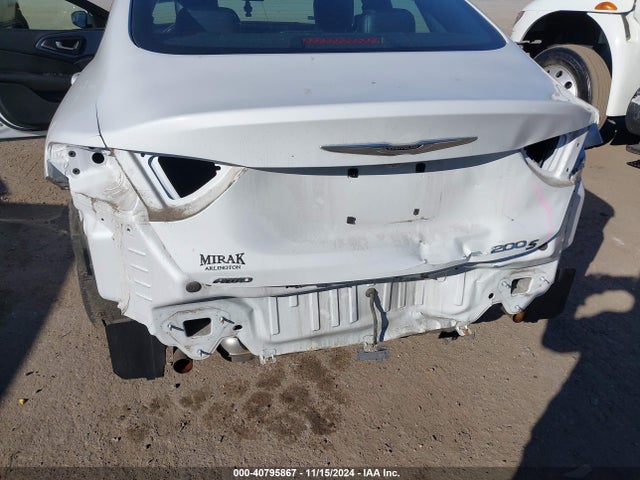 Chrysler 200 S 2015 1C3CCCDG3FN690940 Image 6