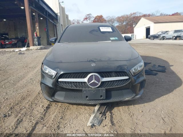 WDD3G4FB1KW025455 Mercedes-Benz A 220 4matic