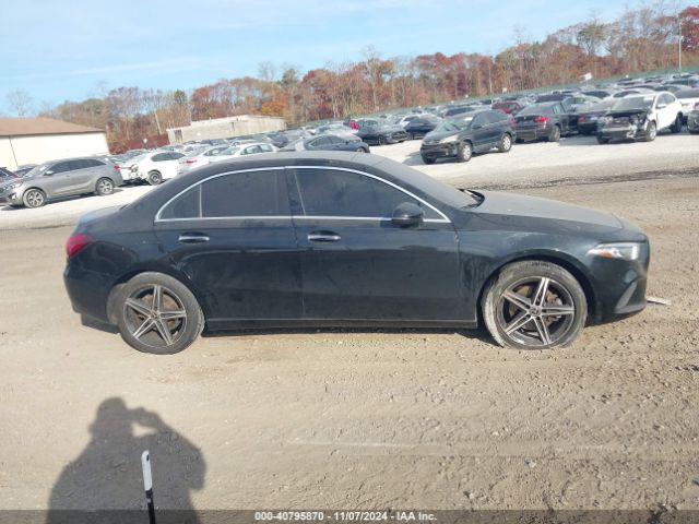 WDD3G4FB1KW025455 Mercedes-Benz A 220 4matic