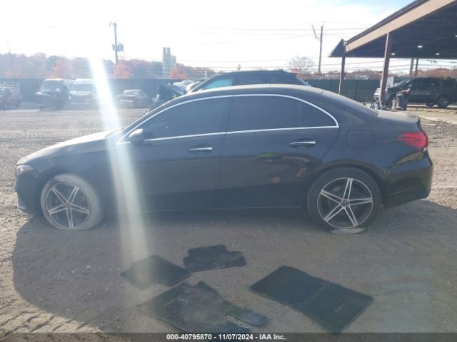 WDD3G4FB1KW025455 Mercedes-Benz A 220 4matic
