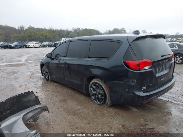 2019 CHRYSLER PACIFICA 2C4RC1FGXKR715532 Photo 2