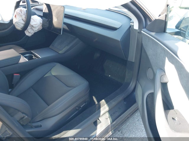 2024 TESLA MODEL 3 5YJ3E1EB1RF787229 Photo 4