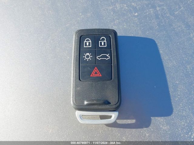 YV126MFK7F1350293 Volvo S60 T5 Premier