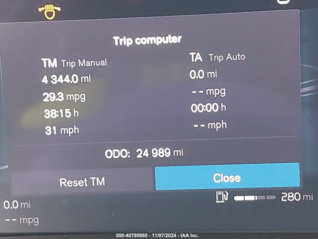 7JRL12FK6RG302879 Volvo S60 B5 Core Dark Theme