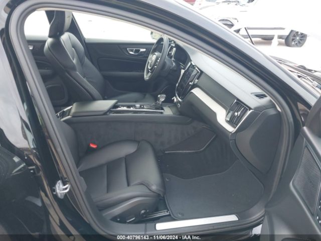 7JR102FL4KG002119 Volvo S60 T5 Inscription