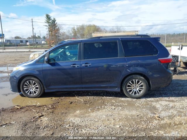 5TDYZ3DC6JS919899 Toyota Sienna Xle 8 Passenger