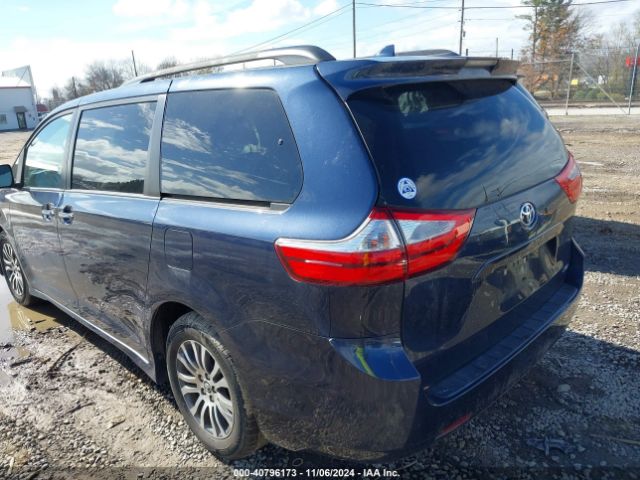 5TDYZ3DC6JS919899 Toyota Sienna Xle 8 Passenger