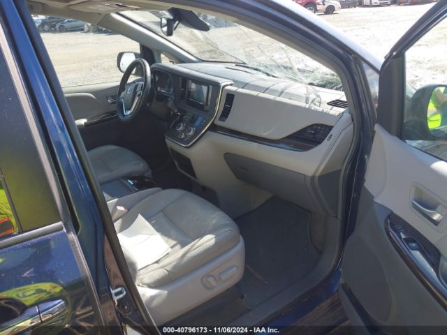 5TDYZ3DC6JS919899 Toyota Sienna Xle 8 Passenger