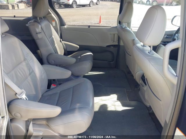 5TDYZ3DC6JS919899 Toyota Sienna Xle 8 Passenger