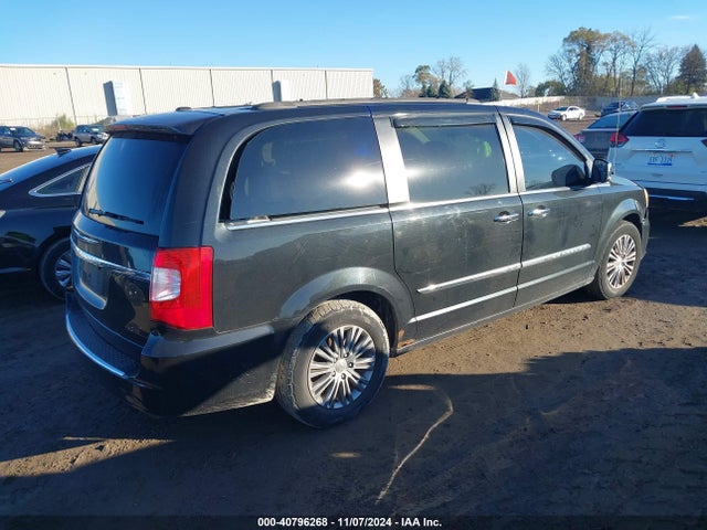 2C4RC1CG2ER228513 Chrysler Town & Country Touring-l