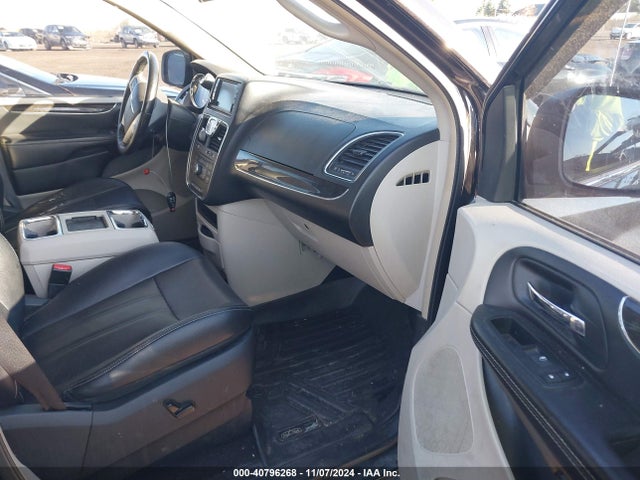 2C4RC1CG2ER228513 Chrysler Town & Country Touring-l