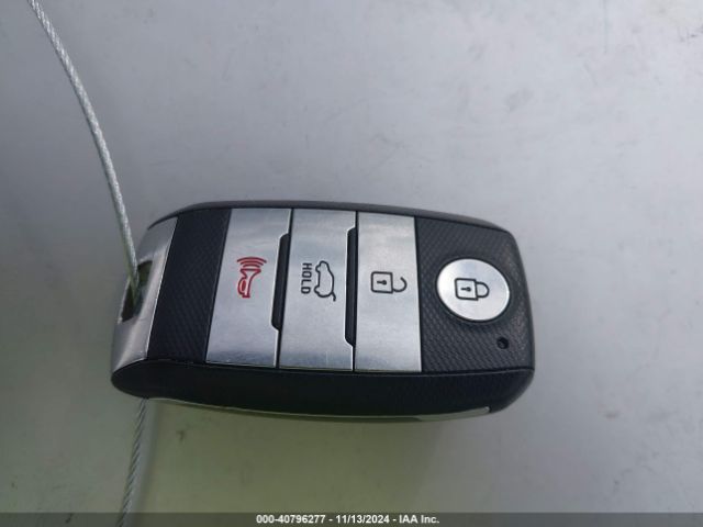 5XYKWDA7XEG476624 KIA Sorento Limited V6