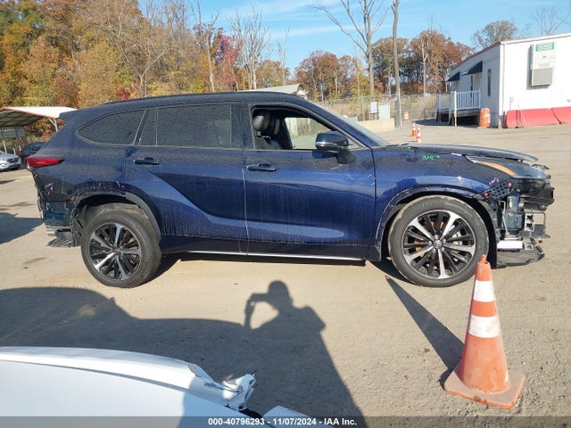Toyota Highlander Xse 2022 5TDLZRBH7NS243951 Image 14