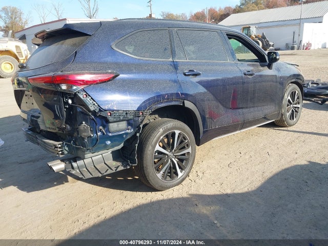 Toyota Highlander Xse 2022 5TDLZRBH7NS243951 Image 4