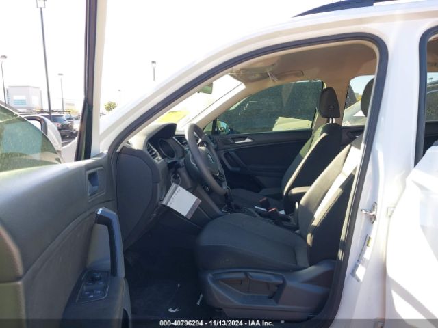 3VV1B7AX3KM163195 Volkswagen Tiguan 2.0t S