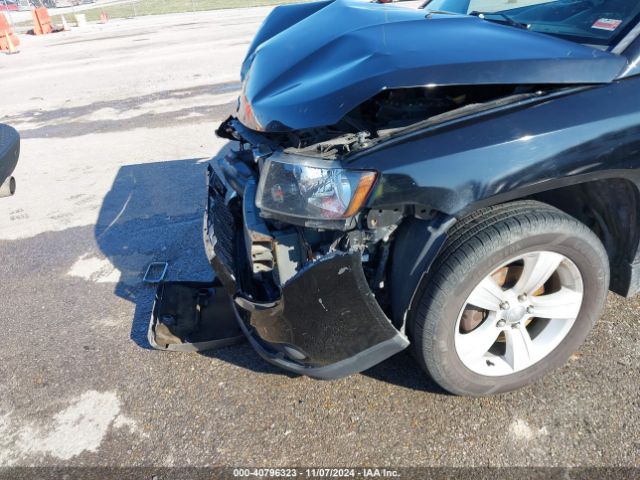 1C4NJCEB9GD599885 Jeep Compass Latitude