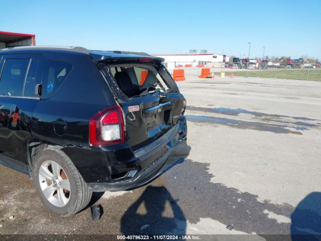 1C4NJCEB9GD599885 Jeep Compass Latitude