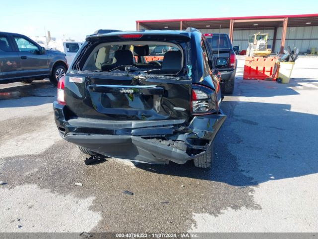1C4NJCEB9GD599885 Jeep Compass Latitude