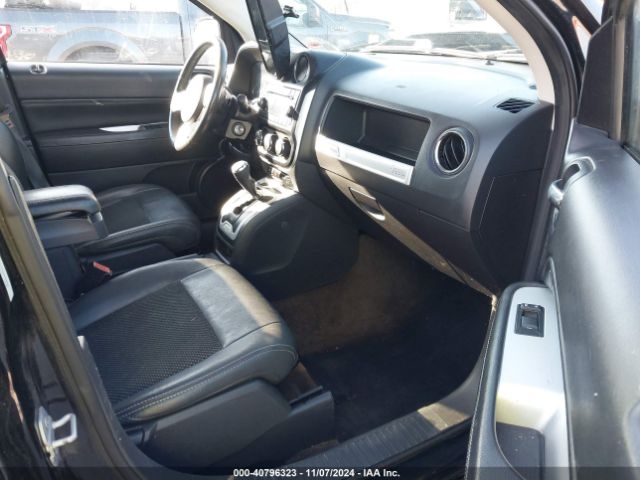 1C4NJCEB9GD599885 Jeep Compass Latitude