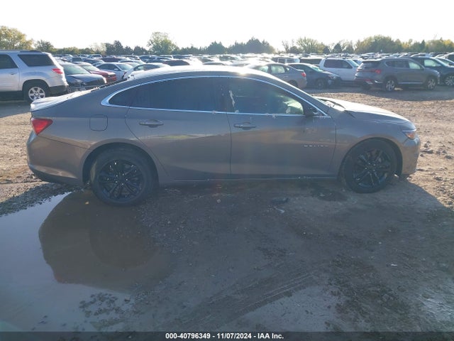 Chevrolet MALIBU LT 2018 1G1ZD5ST9JF250540 Image 13