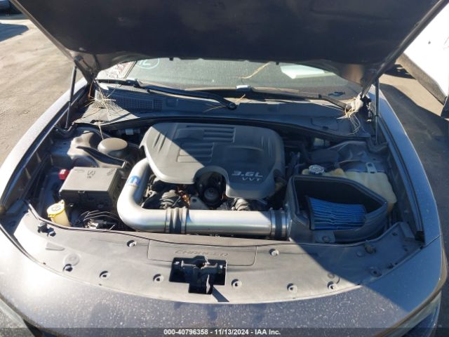 2C3CDXHGXGH110334 Dodge Charger Sxt