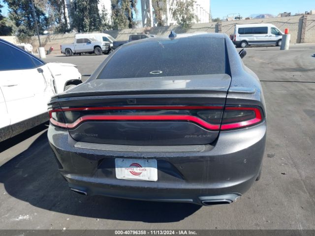 2C3CDXHGXGH110334 Dodge Charger Sxt
