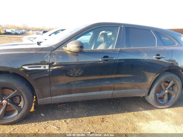 SADCJ2BV0HA081901 Jaguar F-pace 35t Premium