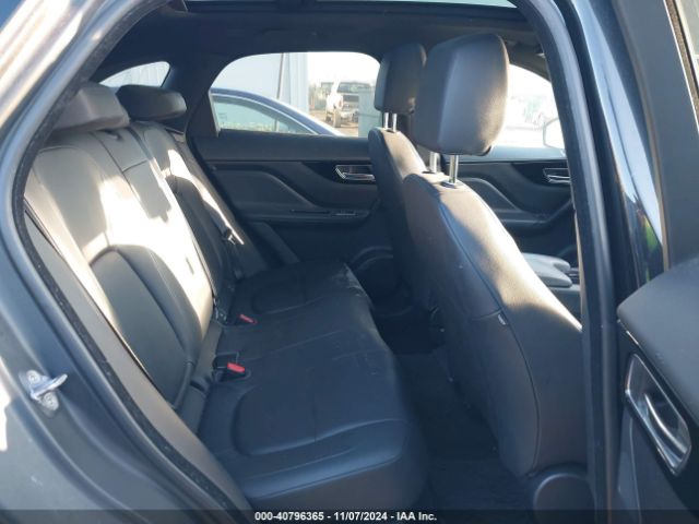 SADCJ2BV0HA081901 Jaguar F-pace 35t Premium