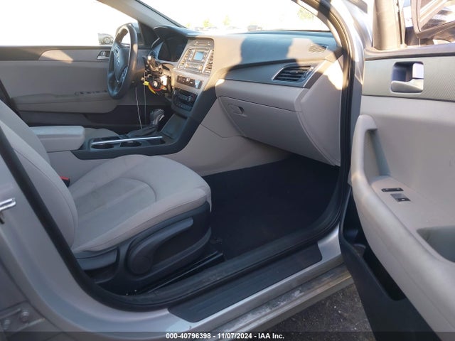 Hyundai Sonata 2017 5NPE24AF1HH441760 Image 5