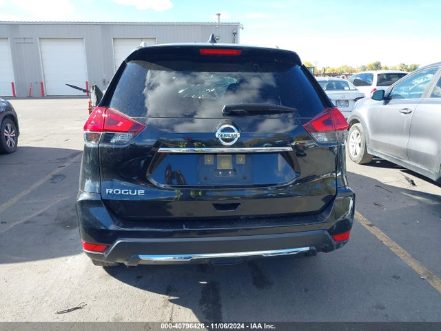 Nissan ROGUE S 2017 JN8AT2MT2HW401302 Image 17