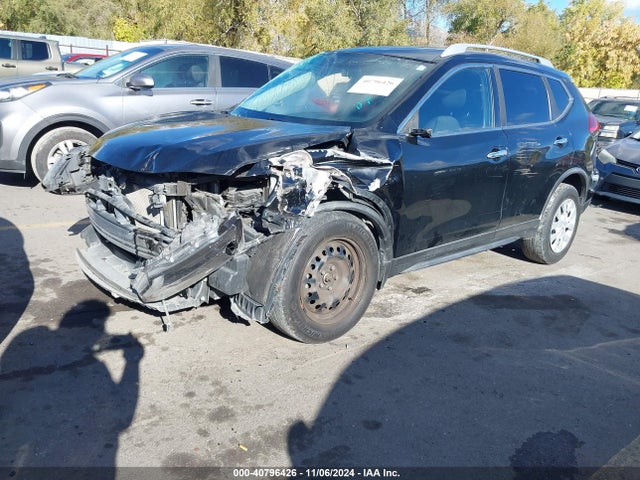 Nissan ROGUE S 2017 JN8AT2MT2HW401302 Image 2