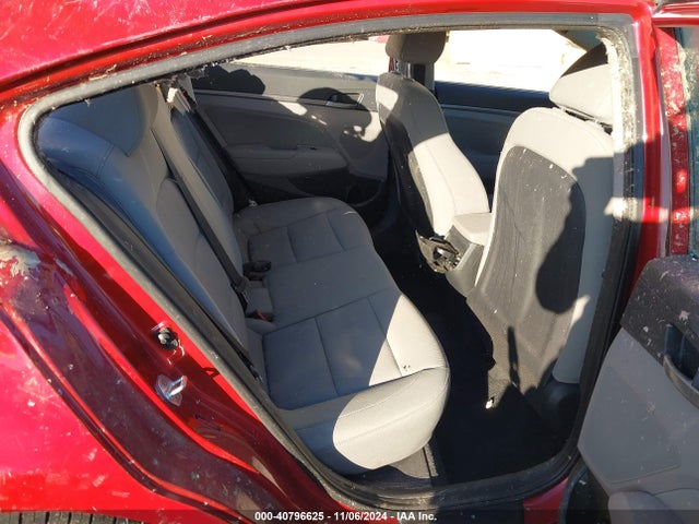 Hyundai ELANTRA SEL 2018 5NPD84LF5JH250372 Image 8