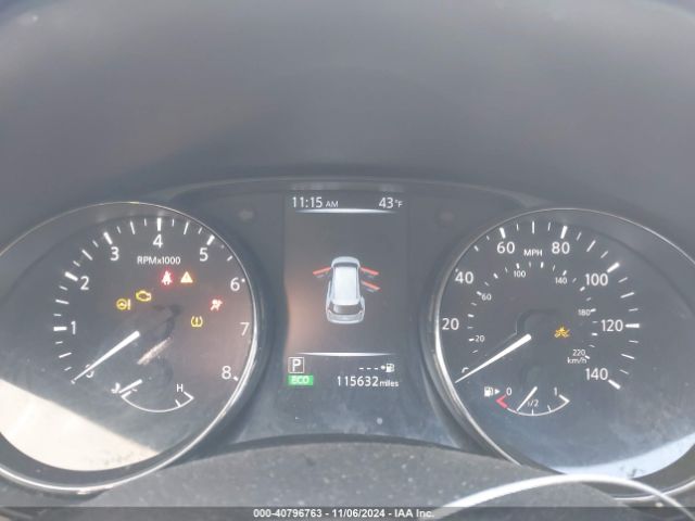 JN8AT2MV6HW282266 Nissan Rogue Sl
