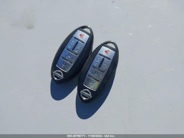 JN8AE2KP5E9100288 Nissan Quest Sv