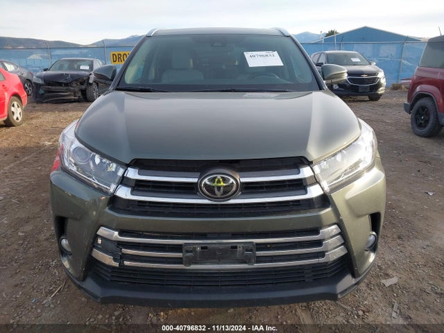 5TDDZRFH2HS384333 Toyota Highlander Limited